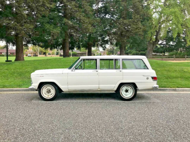 1966 Jeep Wagoneer - photo 5
