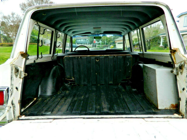1966 Jeep Wagoneer - photo 8