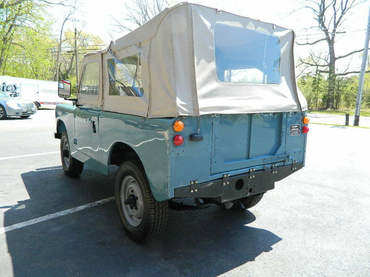1966 Land Rover Santana - photo 4