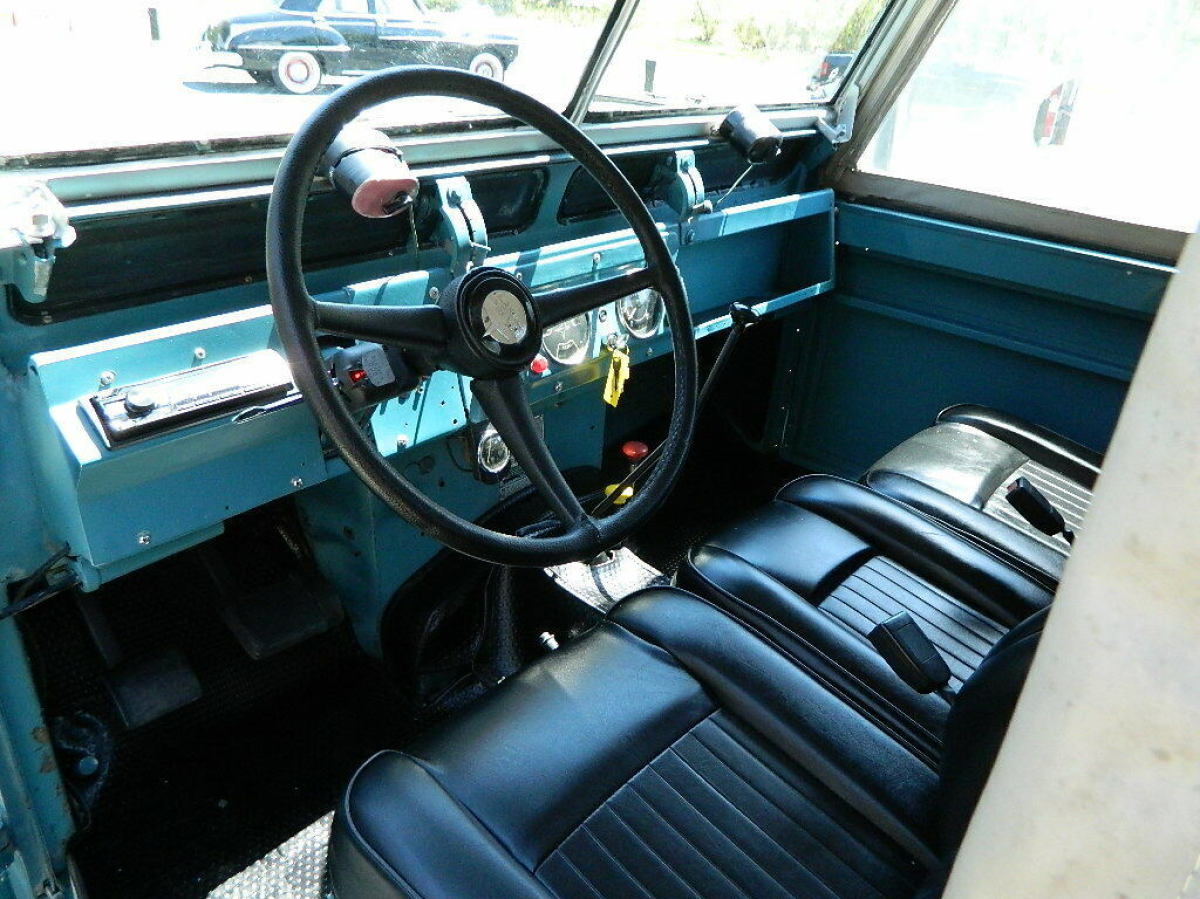 1966 Land Rover Santana - photo 5