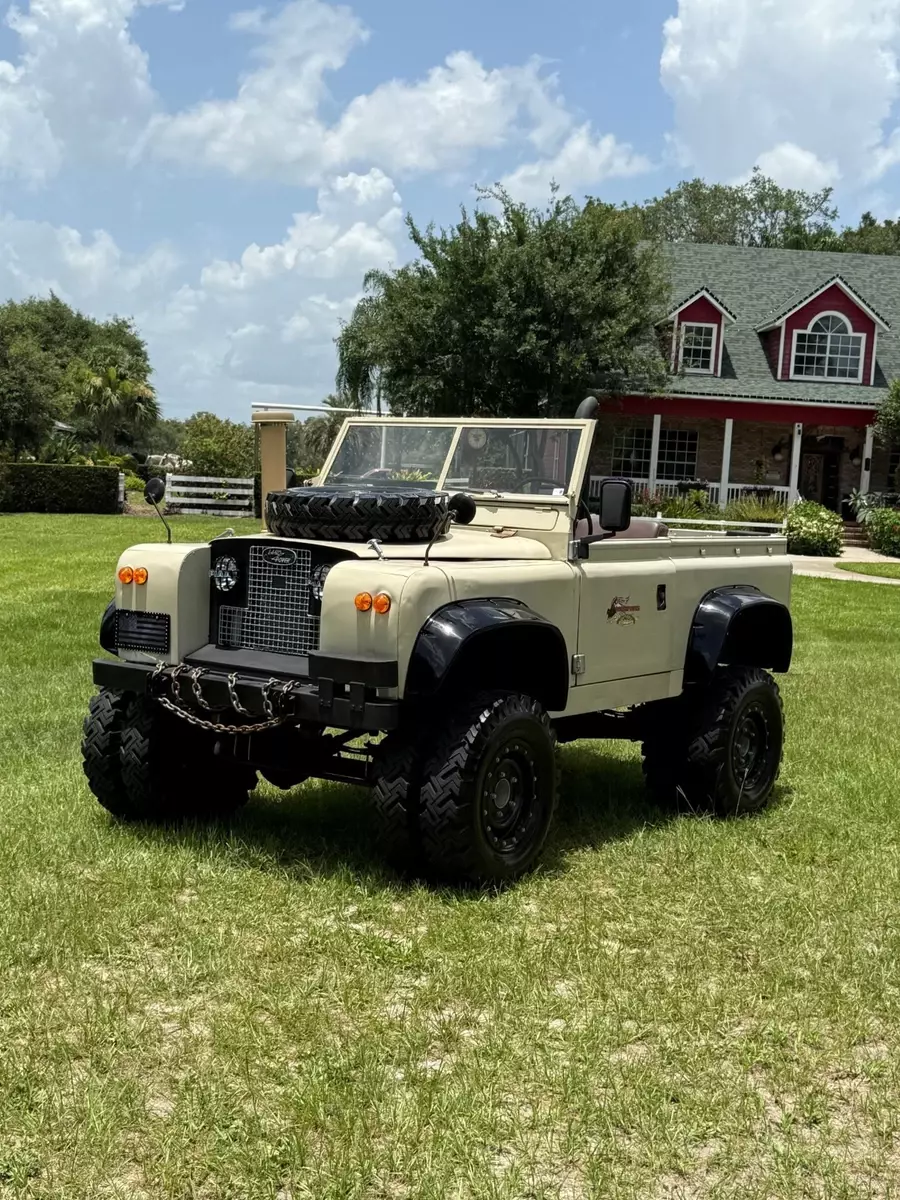 1966 Land rover Defender 2A 1966 Land Rover Defender