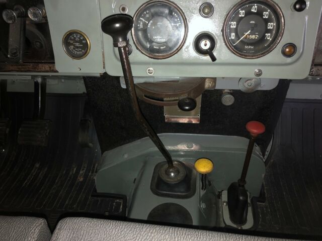 1966 Land Rover Series IIA Station Wagon - photo 10