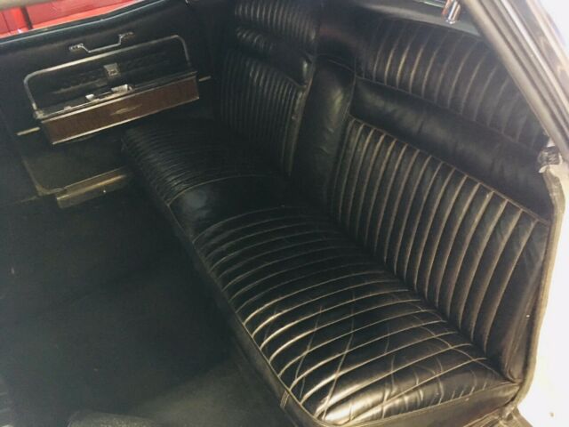 1966 Lincoln Continental - photo 12