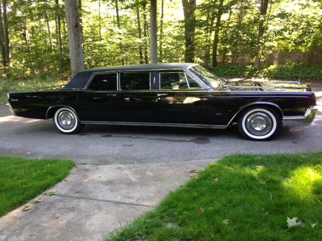1966 Lehmann-Peterson Lincoln Limousine 1966 Lincoln Continental limousine