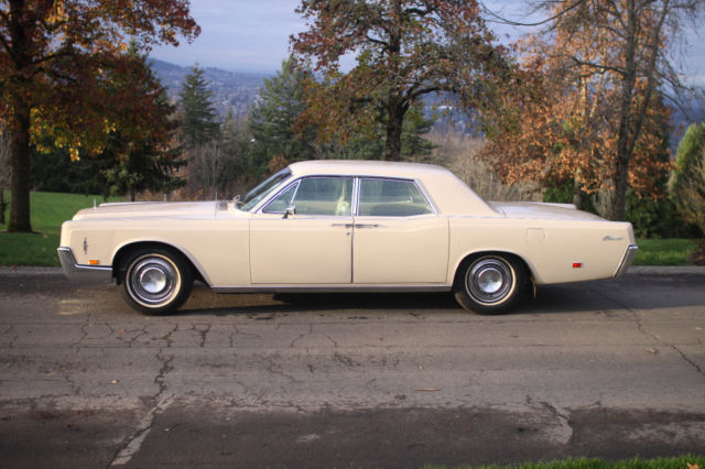 1966 Lincoln Continental - photo 13