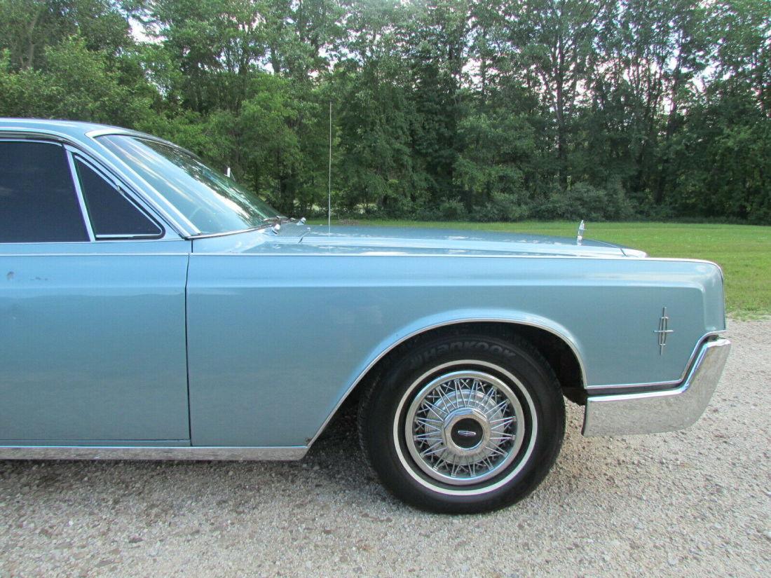 1966 Lincoln Continental Coupe - photo 10