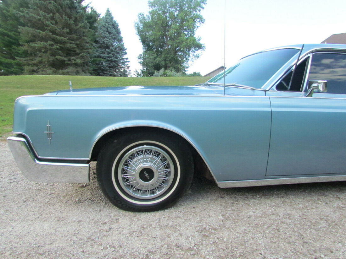 1966 Lincoln Continental Coupe - photo 11