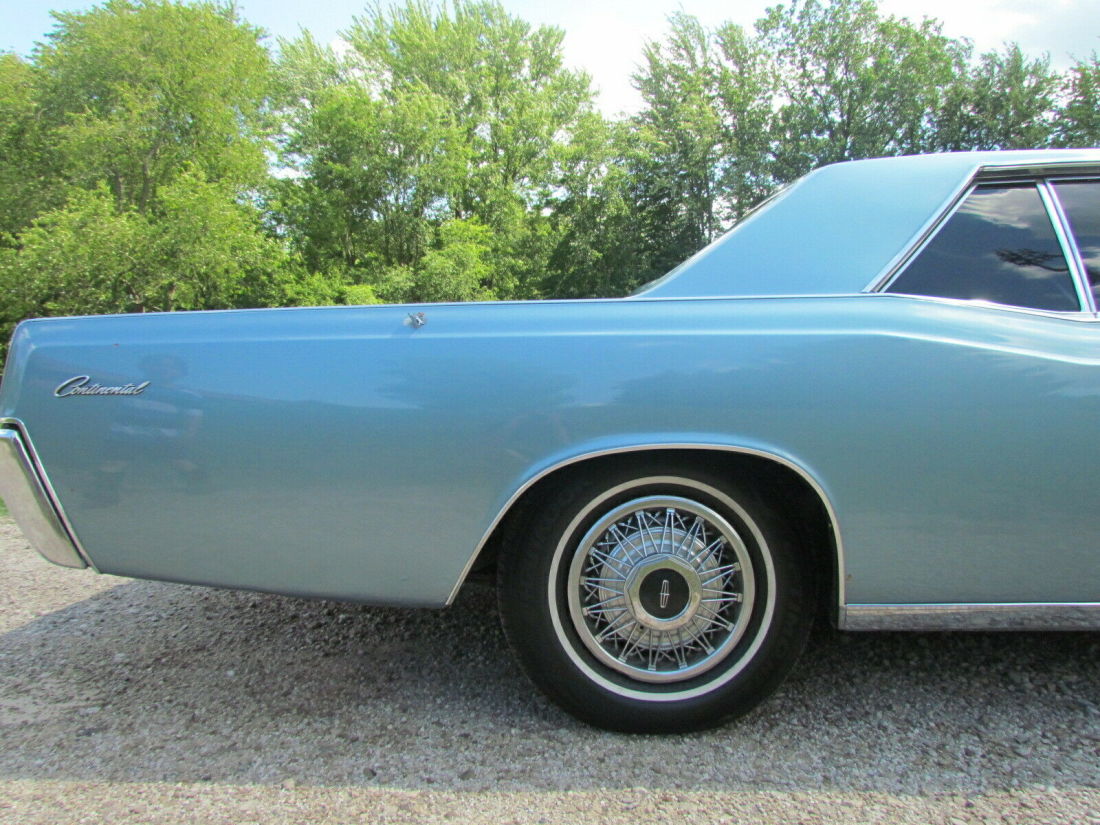 1966 Lincoln Continental Coupe - photo 8