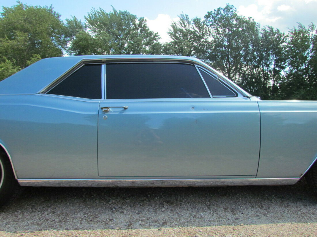 1966 Lincoln Continental Coupe - photo 9