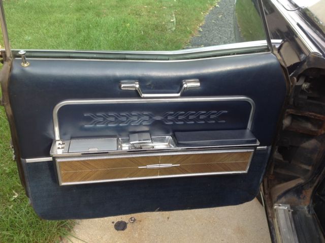 1966 Lincoln Continental - photo 12