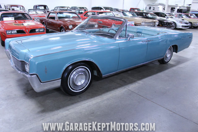 1966 Lincoln Continental 4-Door Convertible - photo 2