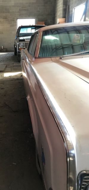 1966 Lincoln Continental - photo 3