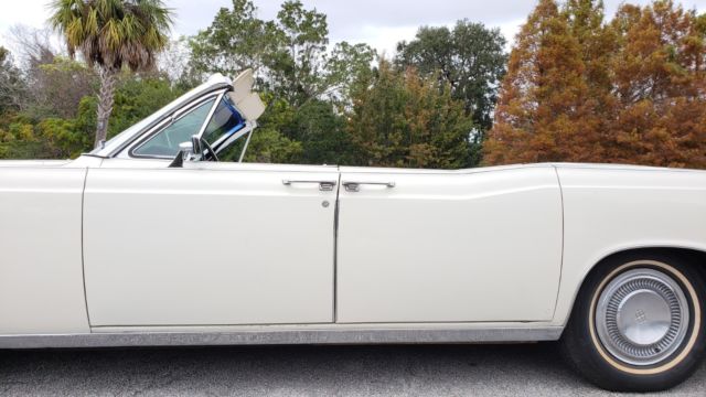 1966 Lincoln Continental CONVERTIBLE - photo 10