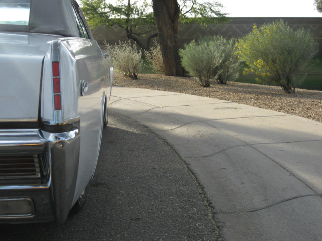 1966 Lincoln Continental convertible - photo 8