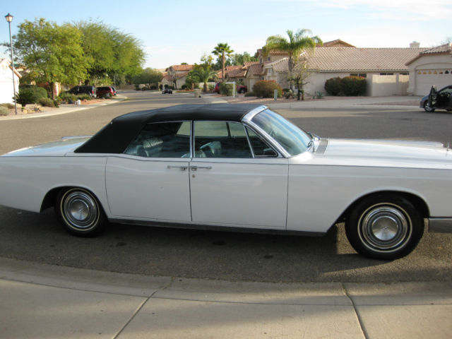 1966 Lincoln Continental convertible - photo 9