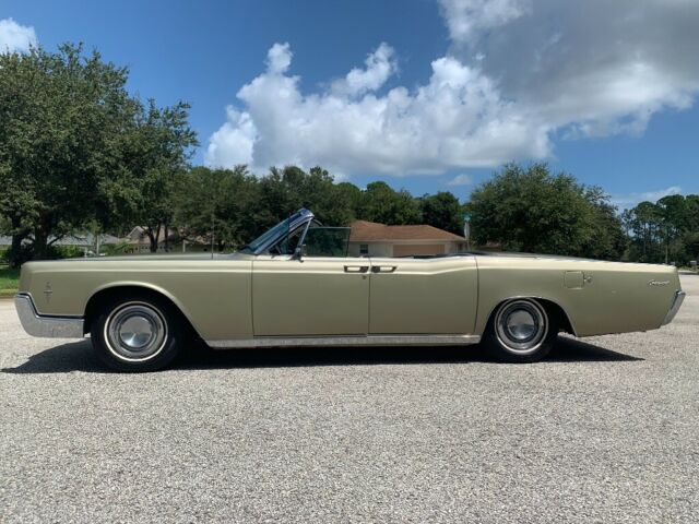1966 Lincoln Continental - photo 2