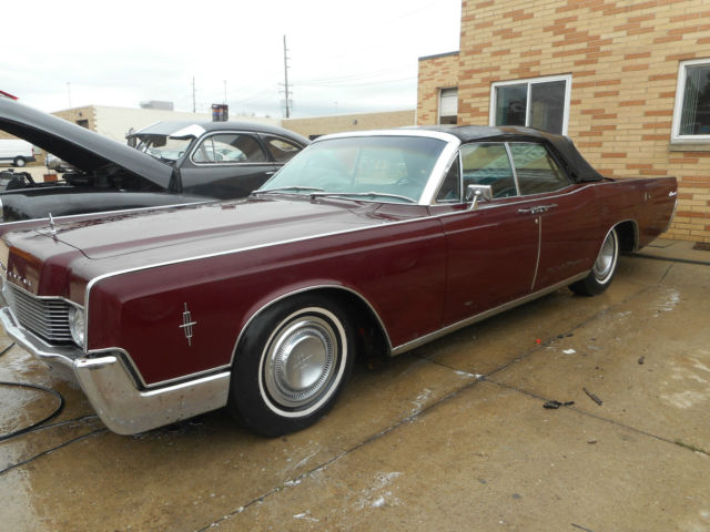 1966 Lincoln Continental NO RESERVE AUCTION - LAST HIGHEST BIDDER WINS CAR! - photo 4