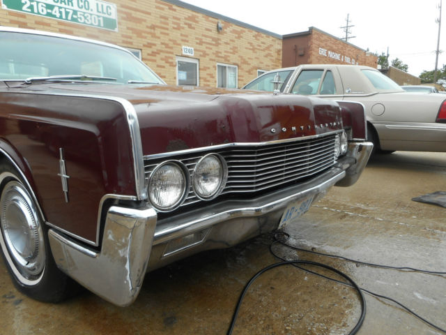 1966 Lincoln Continental NO RESERVE AUCTION - LAST HIGHEST BIDDER WINS CAR! - photo 9