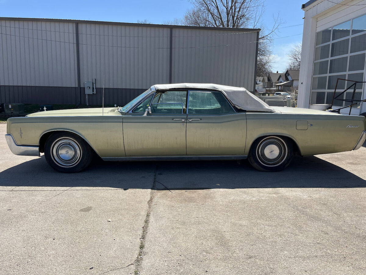 1966 Lincoln Continental - photo 6