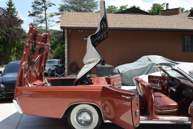 1966 Lincoln Continental - photo 12