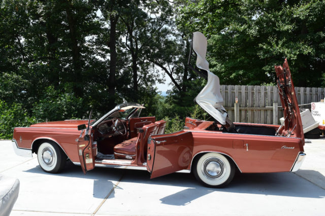 1966 Lincoln Continental - photo 3