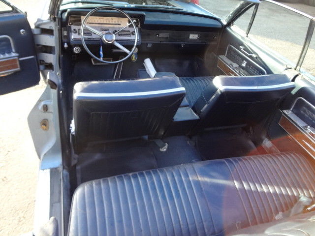 1966 Lincoln Continental - photo 13