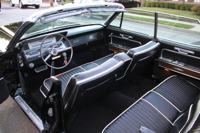 1966 Lincoln Continental - photo 11