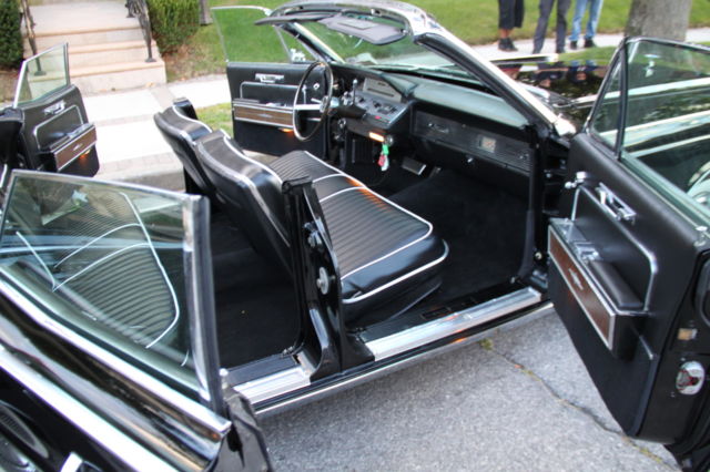 1966 Lincoln Continental - photo 13