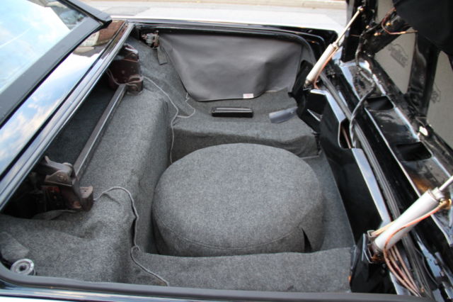 1966 Lincoln Continental - photo 9