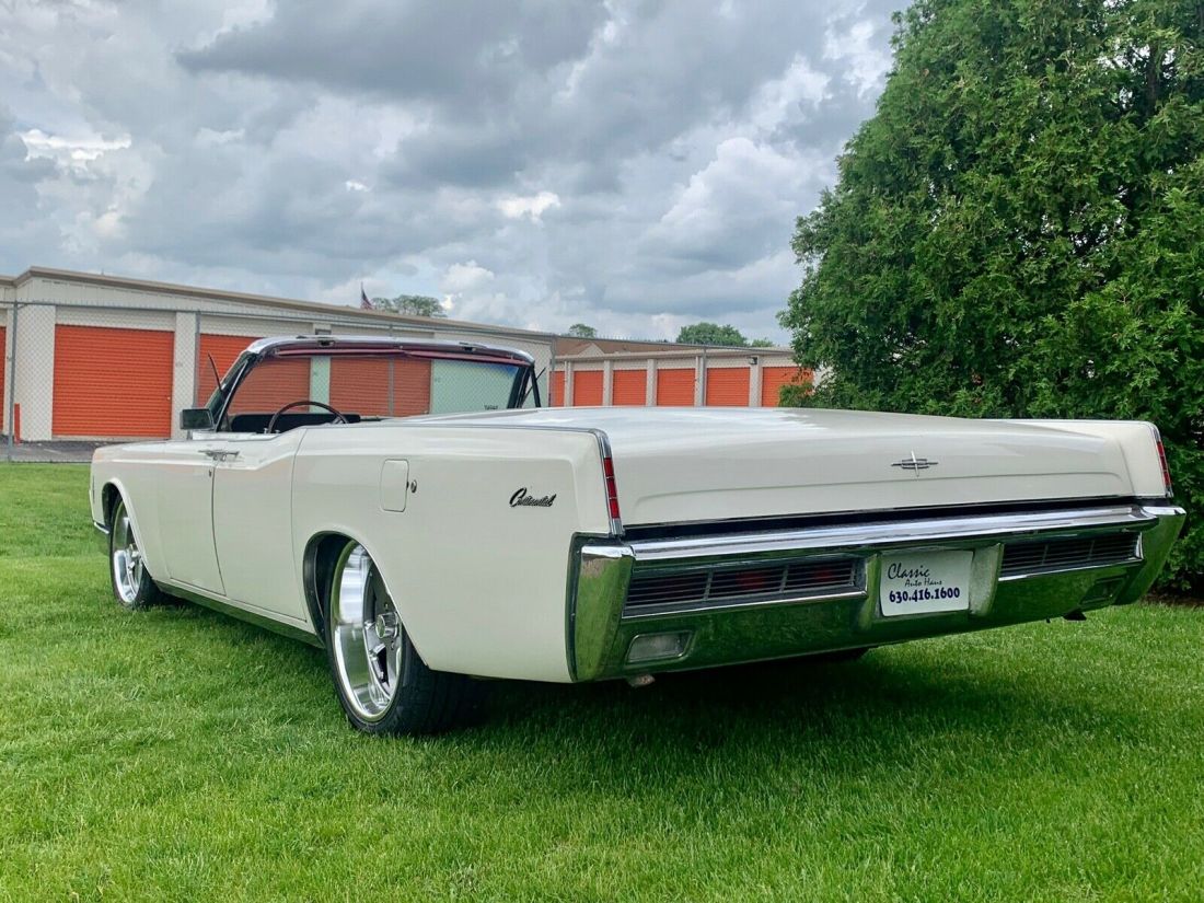 1966 Lincoln Continental Convertible - photo 10