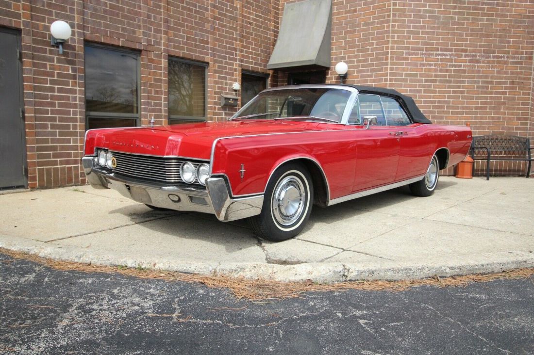 1966 Lincoln Continental Convertible red 462 1965 1967 1966 Lincoln Continental Convertible