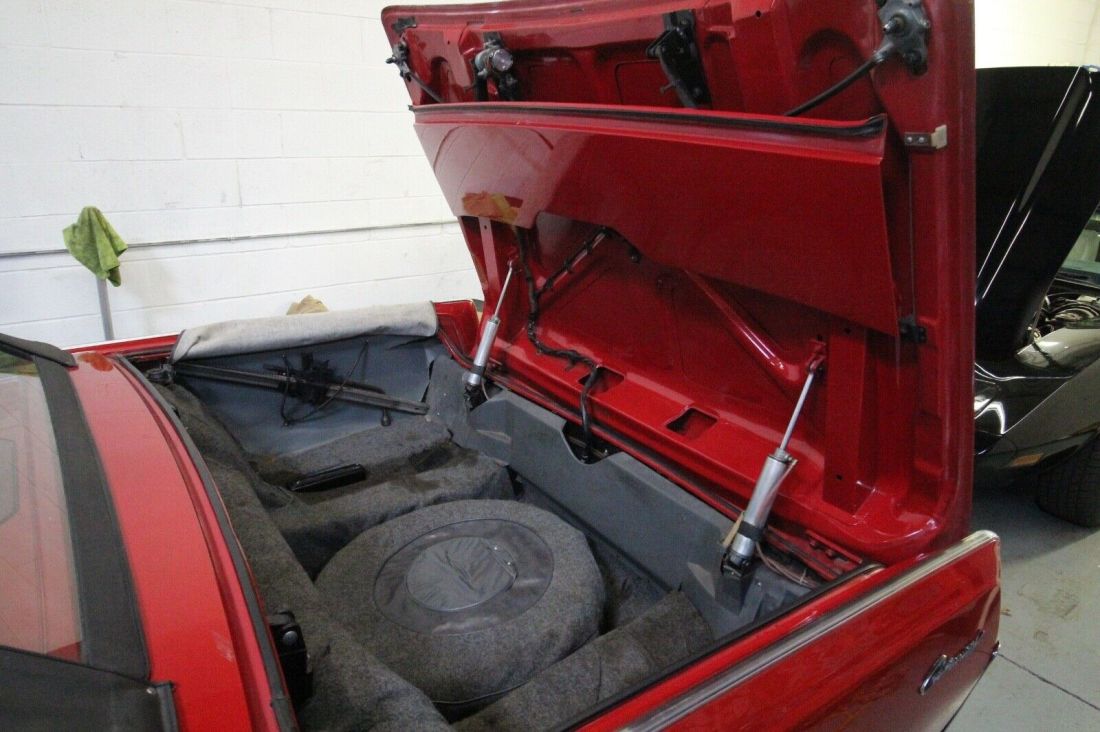 1966 Lincoln Continental Convertible - photo 13