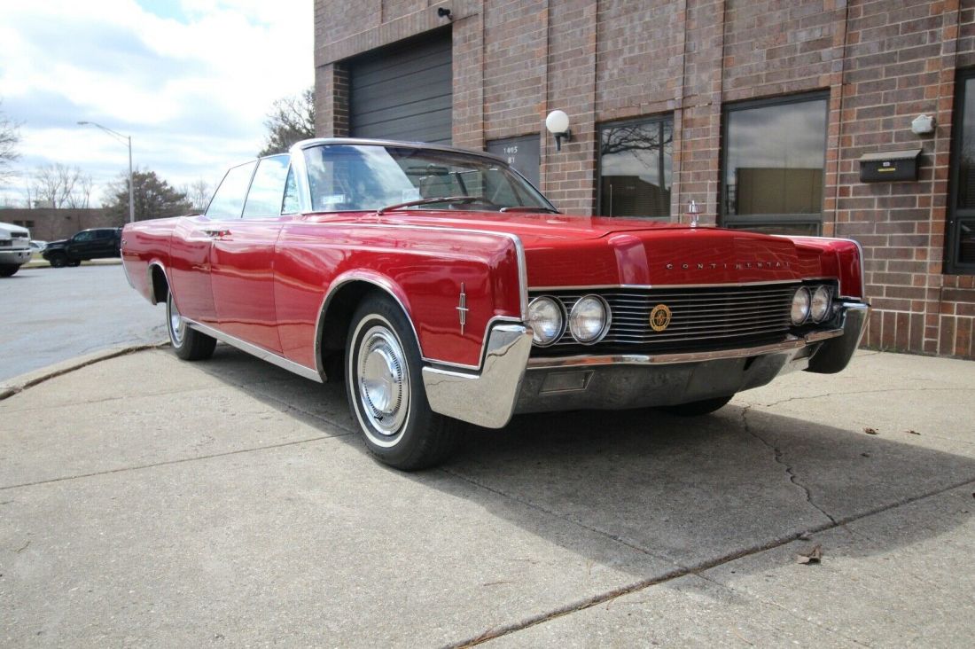 1966 Lincoln Continental Convertible - photo 8