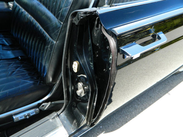 1966 Lincoln Continental - photo 11