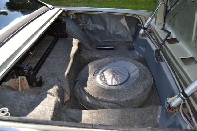 1966 Lincoln Continental - photo 12