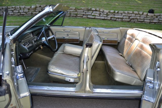 1966 Lincoln Continental - photo 7