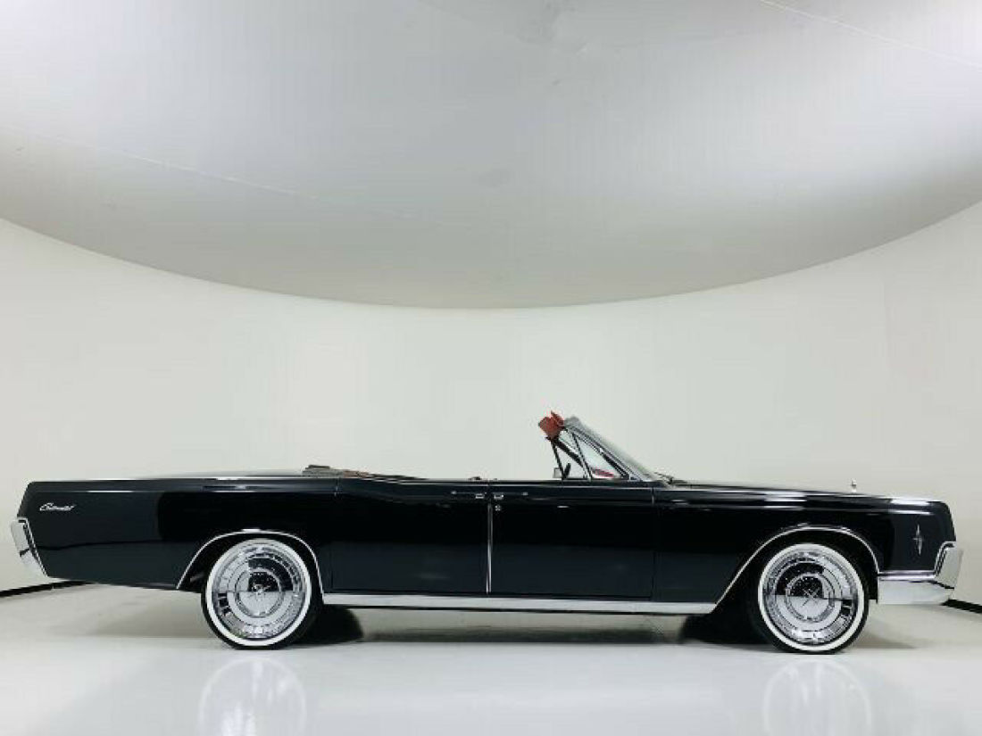 1966 Lincoln Continental - photo 2