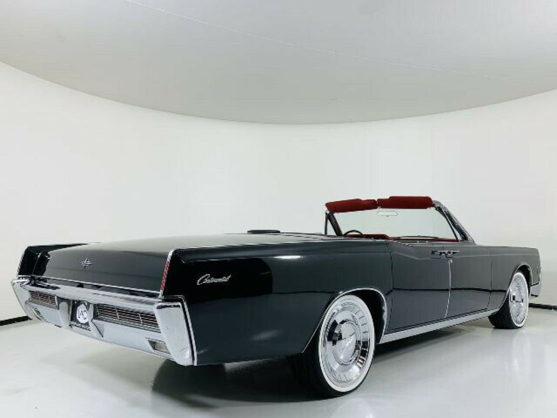 1966 Lincoln Continental - photo 3