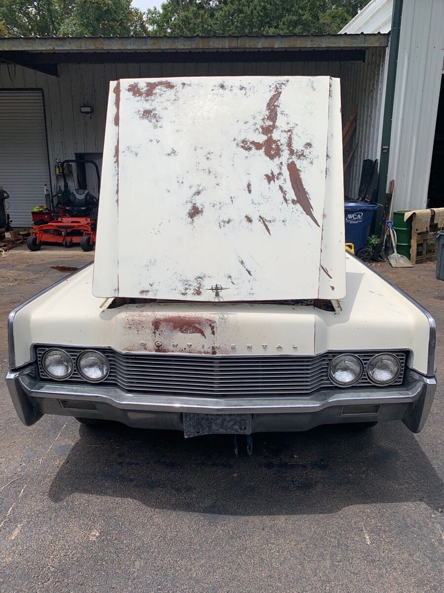 1966 Lincoln Continental - photo 2