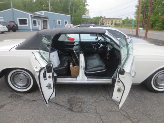 1966 Lincoln Continental - photo 12