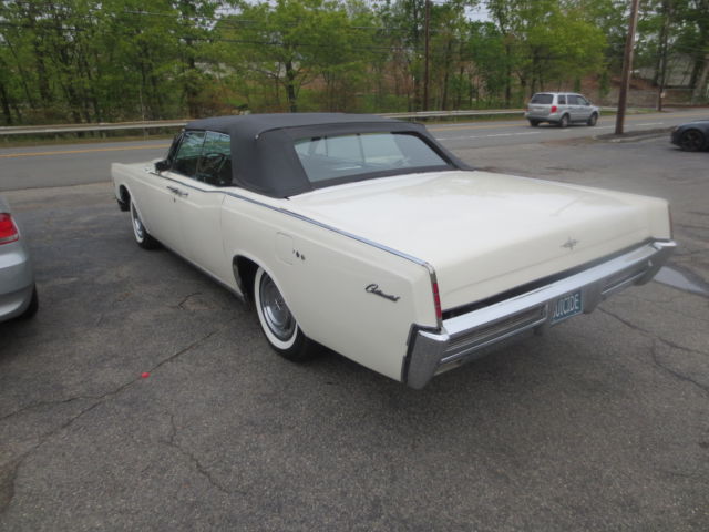 1966 Lincoln Continental - photo 8