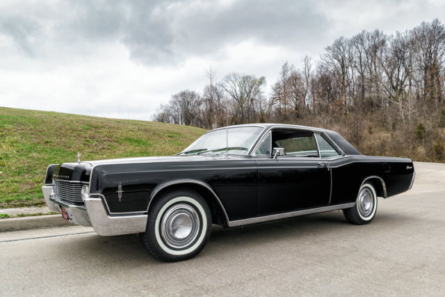 1966 Lincoln Continental Coupe