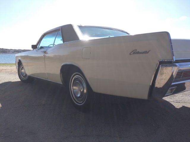 1966 Lincoln Continental coupe - photo 10