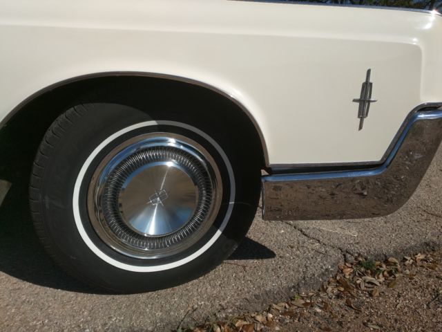 1966 Lincoln Continental coupe - photo 8