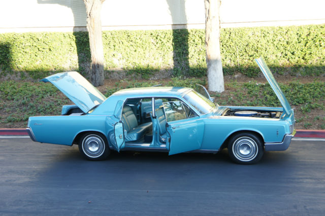 1966 Lincoln Continental RARE COLOR COMBO - photo 3
