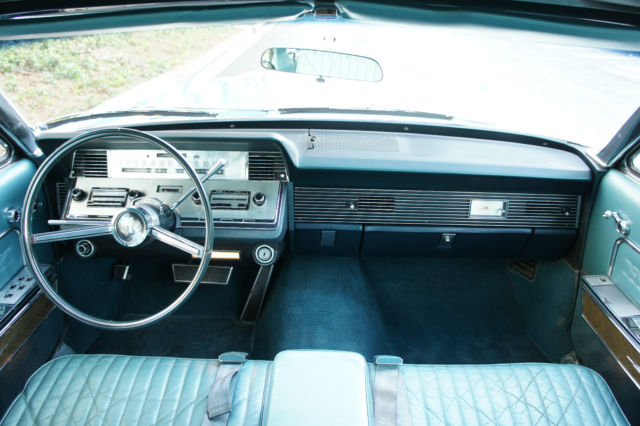 1966 Lincoln Continental RARE COLOR COMBO - photo 6