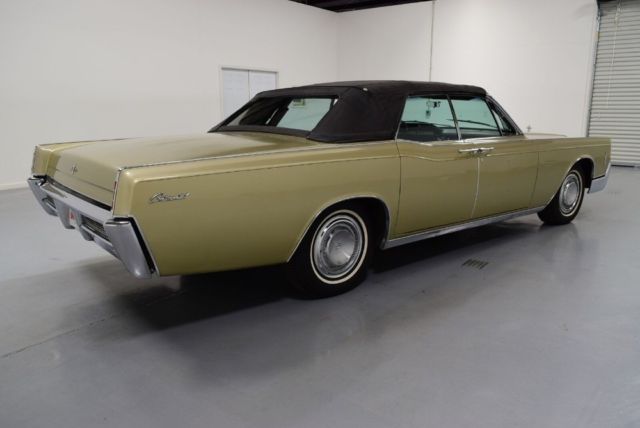 1966 Lincoln Continental -CONVERTIBLE-WITH SUICIDE DOORS- - photo 3