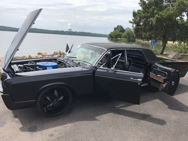1966 Lincoln Continental - photo 6