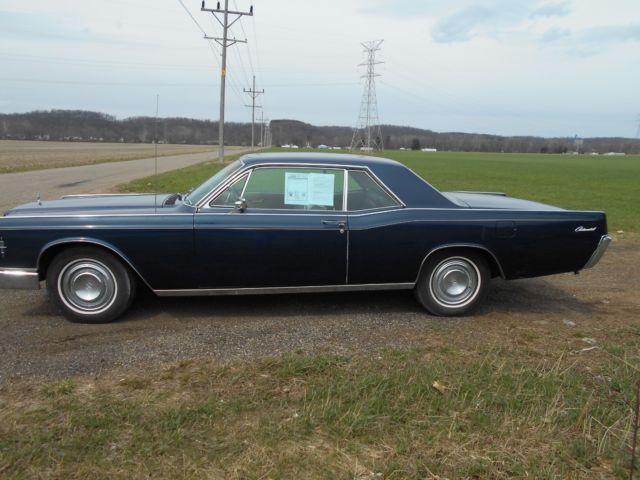 1966 Lincoln Continental - photo 2