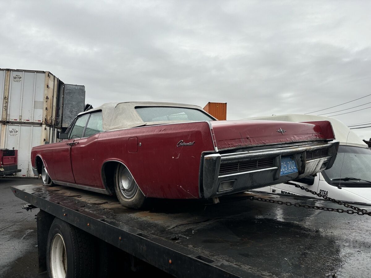 1966 Lincoln Continental - photo 3